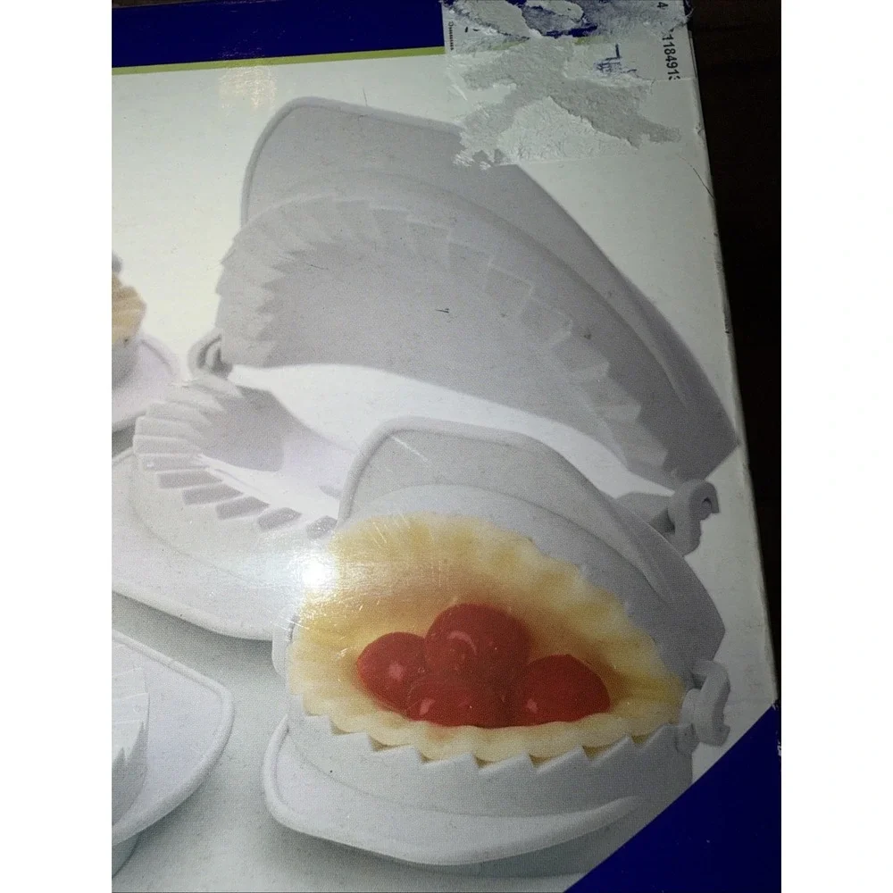 Progressive Dough Press 4 Piece Set Beveled Edge For Calzones Empanadas Dumpling